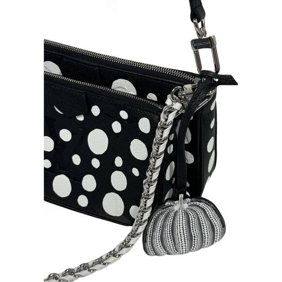 Louis Vuitton Black & White Infinity Dots Leather Multi Pochette Accessoires - Picture 6 of 16